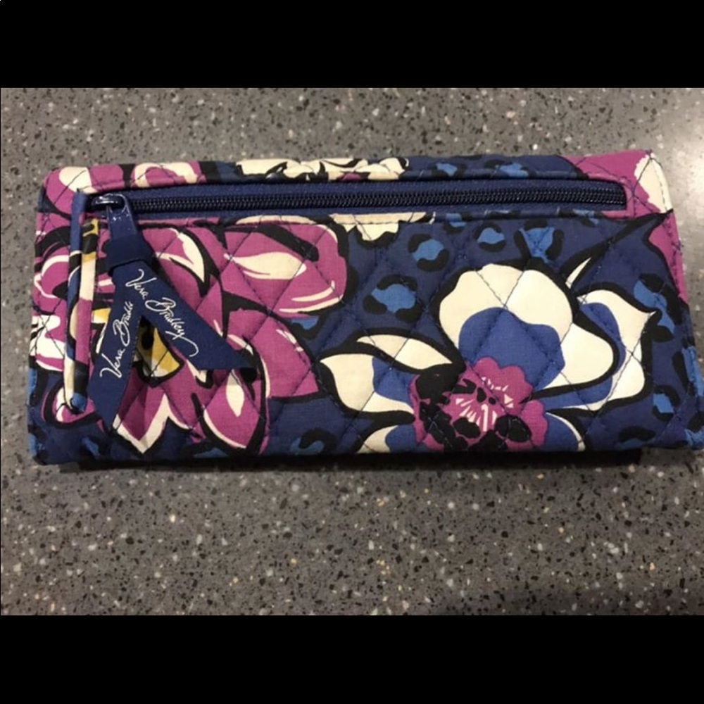 Vera Bradley trifold wallet
